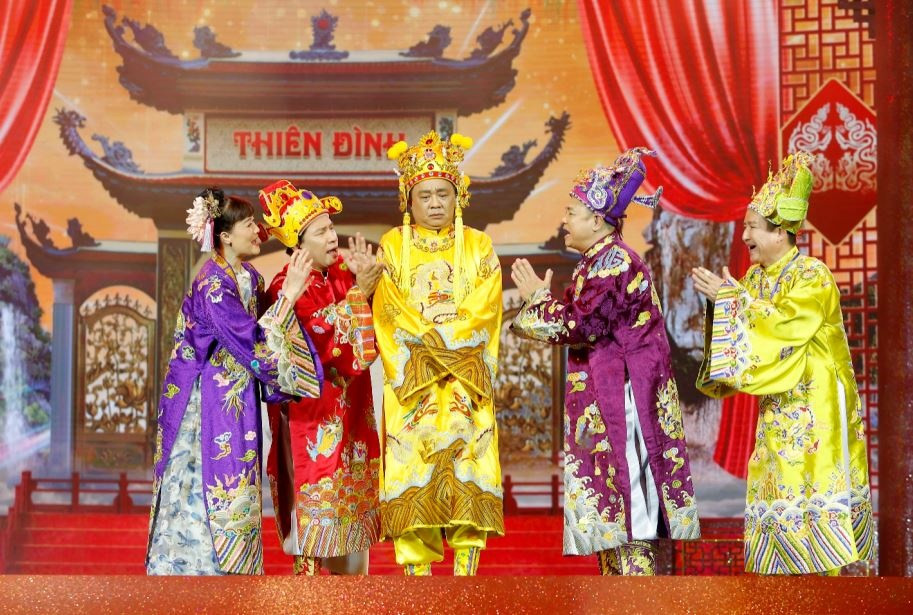 Táo Quân 2025 thu khủng nhờ quảng cáo: Được Ngọc Hoàng gọi tên nhưng Karofi chỉ xếp thứ 2, thương hiệu 'bạo chi' nhất lộ diện