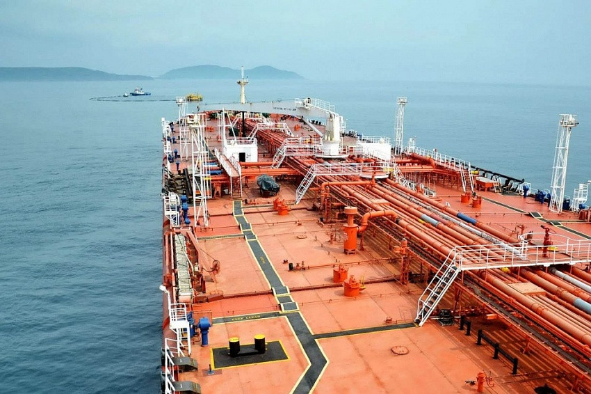 Cơ hội cho doanh nghiệp vận tải biển Việt Nam nh&igrave;n từ lệnh trừng phạt Mỹ &aacute;p l&ecirc;n 183 t&agrave;u chở dầu của Nga