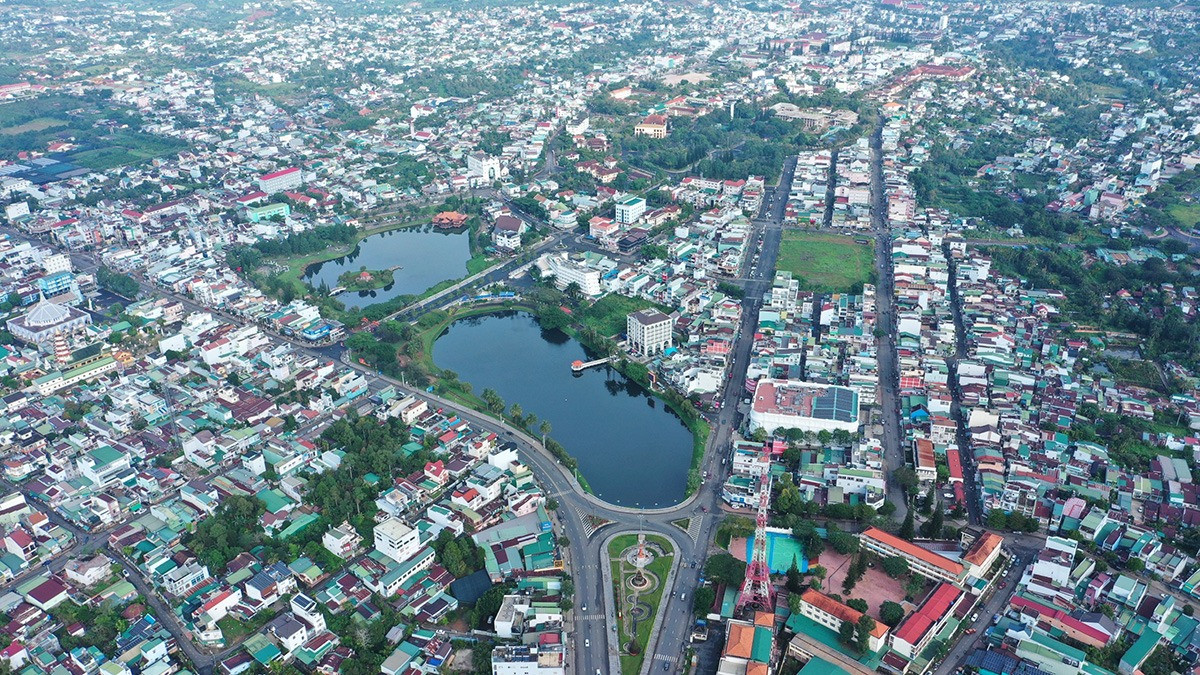 Sự b&ugrave;ng nổ của hạ tầng l&agrave; c&uacute; h&iacute;ch chiến lược cho thị trường BĐS 2025- Ảnh 1.