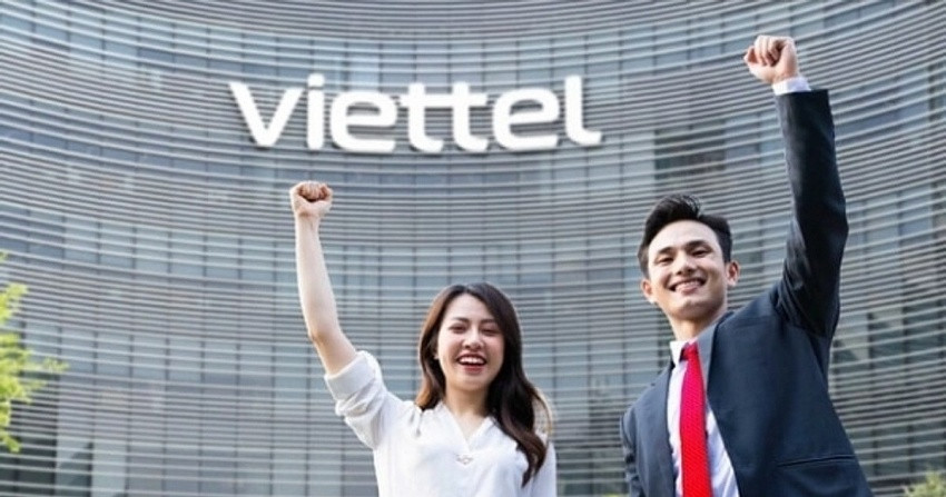 Viettel l&atilde;i kỷ lục 2 tỷ USD, thu nhập nh&acirc;n vi&ecirc;n g&acirc;y 'cho&aacute;ng', bỏ xa h&agrave;ng loạt ng&acirc;n h&agrave;ng lớn