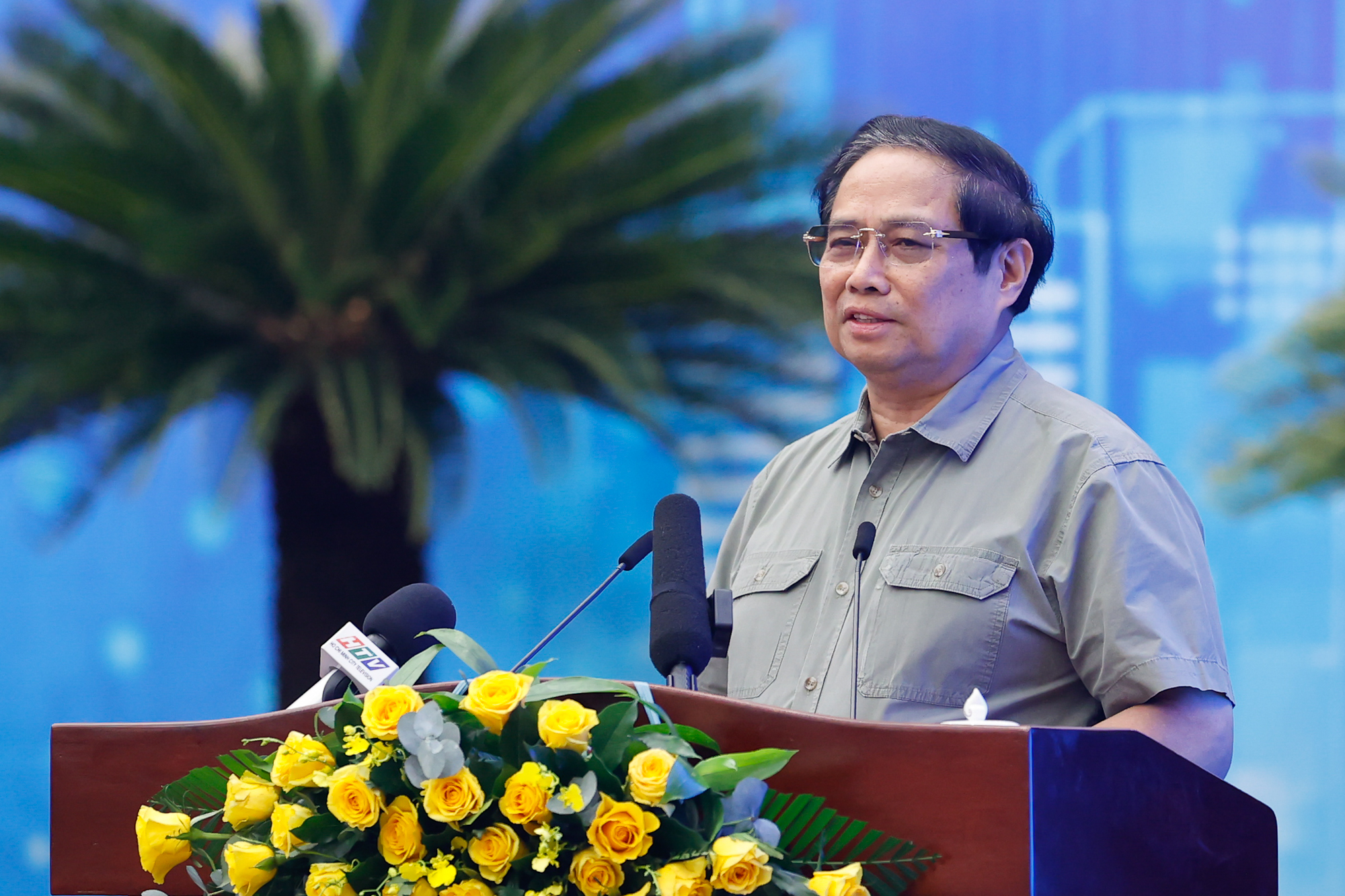 Thủ tướng: Nh&igrave;n xa tr&ocirc;ng rộng, nghĩ s&acirc;u l&agrave;m lớn khi triển khai Quy hoạch TPHCM- Ảnh 1.