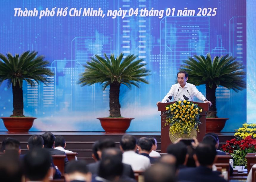 Thủ tướng: Nh&igrave;n xa tr&ocirc;ng rộng, nghĩ s&acirc;u l&agrave;m lớn khi triển khai Quy hoạch TPHCM- Ảnh 3.
