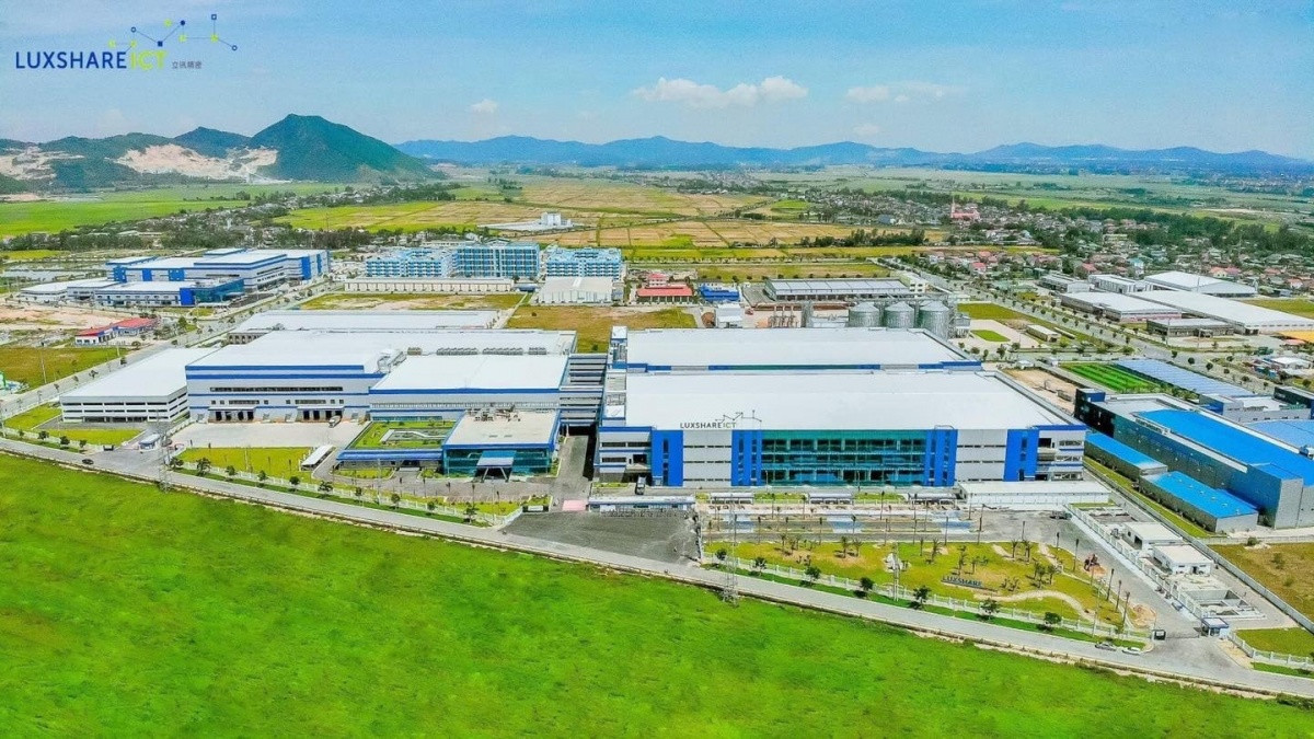&Ocirc;ng lớn điện tử Trung Quốc r&oacute;t th&ecirc;m 11,5 triệu USD, tuyển dụng 48.000 lao động tại tỉnh lớn nhất cả nước
