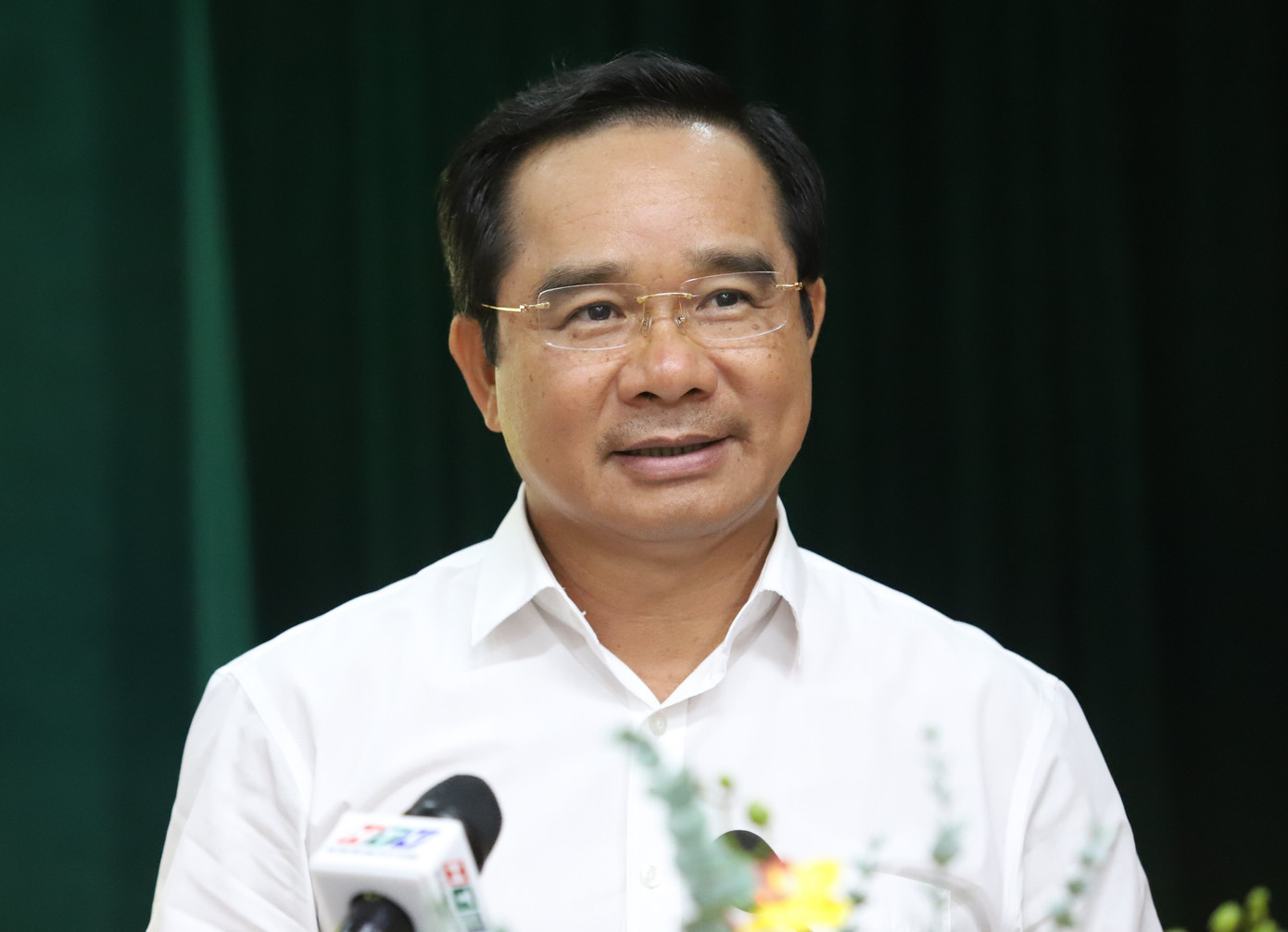 Chủ tịch UBND TPHCM Nguyễn Văn Được phát biểu tại hội nghị. Ảnh: Ngô Tùng img-8557.jpg