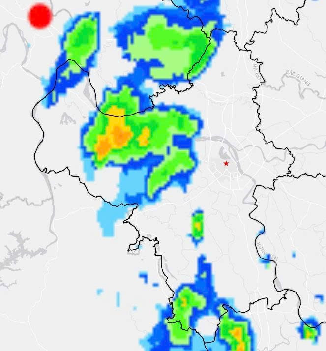 Cảnh báo Hà Nội mưa dông diện rộng trong vài giờ tới - ảnh 1
