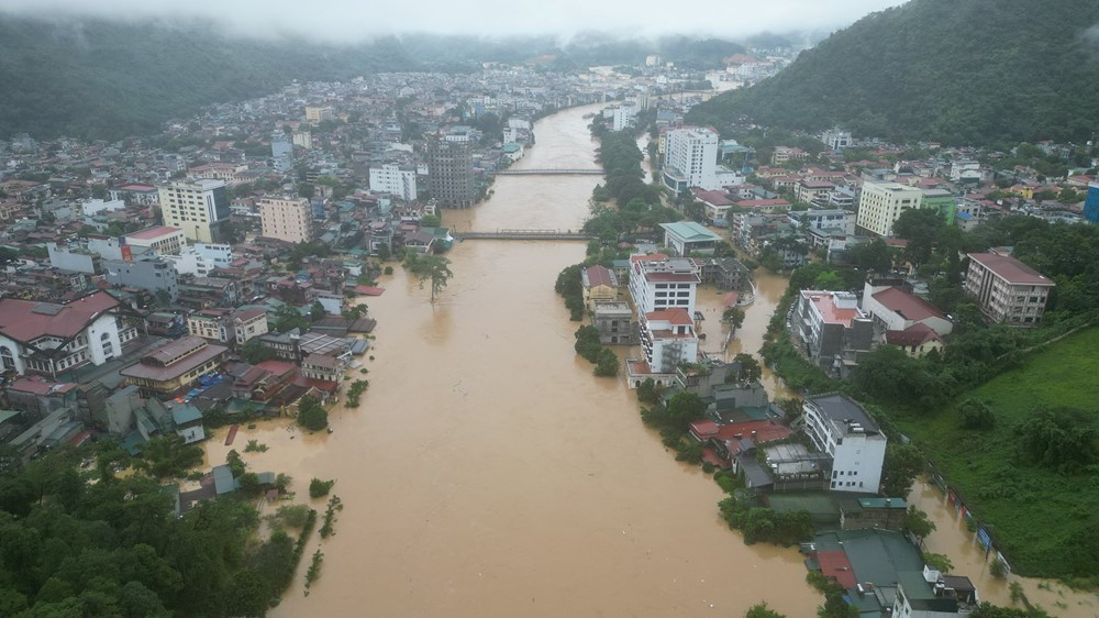 Nhiều xã, phường ở Tuyên Quang ngập lụt, sạt lở nghiêm trọng - ảnh 1