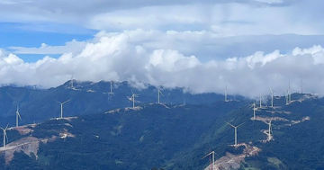 Dự án điện lớn nhất của Việt Nam tại nước láng giềng chính thức vận hành thương mại