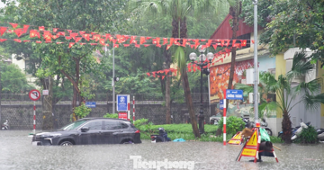 Sở Xây dựng Hà Nội xin lỗi người dân vì úng ngập