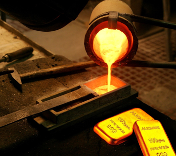 Giá vàng hôm nay 10/10: Tiếp tục điều chỉnh, giá bạc lao dốc mạnh