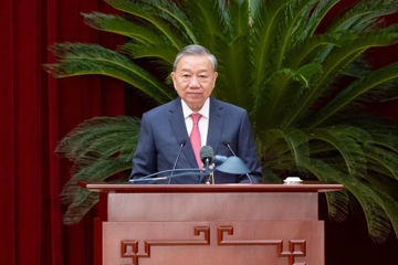 Tổng Bí thư Tô Lâm ký ban hành Nghị quyết Hội nghị Trung ương 13