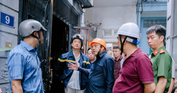 Chủ tịch Hà Nội kiểm tra hiện trường, yêu cầu khẩn trương điều tra vụ cháy khiến 5 người tử vong