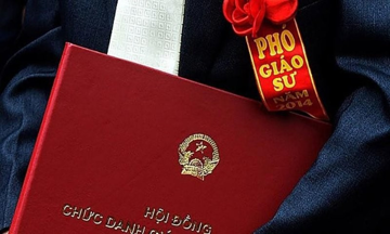 Gần 100 ứng viên giáo sư, phó giáo sư bị loại