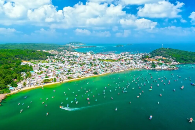 Đặc khu lớn bậc nhất Việt Nam được chọn là đảo đẹp nhất châu Á, lọt top 3 thế giới- Ảnh 1. Đặc khu lớn bậc nhất Việt Nam được chọn là đảo đẹp nhất châu Á, lọt top 3 thế giới- Ảnh 1.