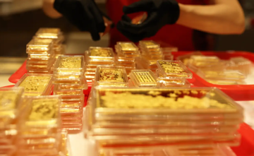 Chuyên gia khuyến nghị nên mua vàng ở tỷ lệ này khi giá lập kỷ lục, người dân cần chú ý