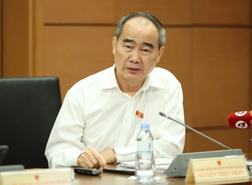 Đề xuất chuyển từ trả lương tối thiểu sang lương đủ nuôi 2 con