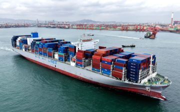 Hàng loạt nhà xuất khẩu thức trắng đêm giao hàng, chuyện gì đang xảy ra tại nền kinh tế lớn thứ hai thế giới?