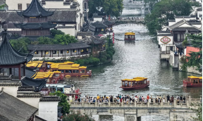 Trung Quốc biến ‘Siêu Tuần lễ vàng 2025’ thành cơn bùng nổ chi tiêu toàn quốc bằng cách nào? - ảnh 2
