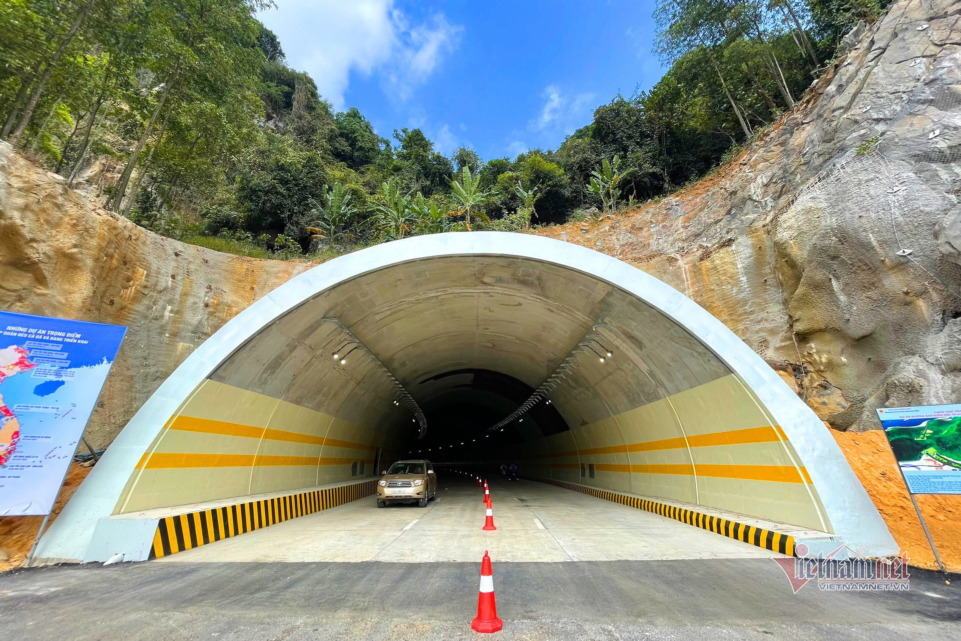 Hầm xuyên núi nằm trên tuyến đường bao biển có phong cảnh đẹp nhất Việt Nam: Thiết kế đặc biệt, kết nối 2 di sản, có 'bóng dáng' của vua hầm Đèo Cả- Ảnh 4.