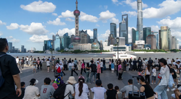 Chứng khoán châu Á đỏ lửa khi căng thẳng thương mại Mỹ - Trung leo thang, Hang Seng giảm hơn 2%