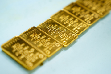 FiinRatings: Thu nhập từ vàng và ngoại hối của ngân hàng tăng vọt, nhóm quốc doanh hưởng lợi lớn nhất