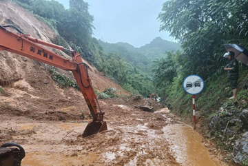 Hạ tầng giao thông đường bộ thiệt hại hơn 3.200 tỷ đồng