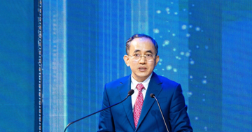 Một ứng viên giáo sư là tỷ phú sàn chứng khoán Việt