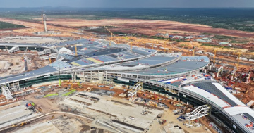 'Vượt nắng thắng mưa' với hơn 14.000 công nhân, 3.000 thiết bị cần mẫn: Siêu sân bay lớn nhất Việt Nam sắp đón chuyến bay kỹ thuật đầu tiên