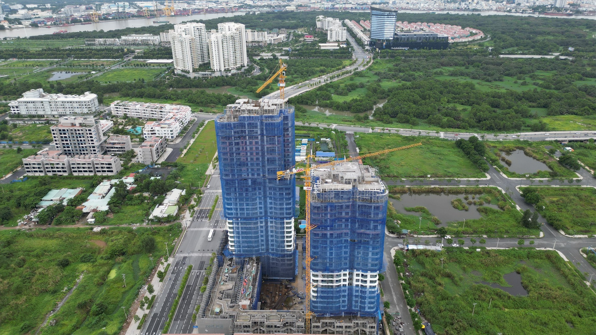 Bất động sản tại khu đô thị 30 năm tuổi ở TP. HCM: Chạm ngưỡng 1 tỷ/m2, là mảnh ‘đất vàng’ bên sông Sài Gòn- Ảnh 2.