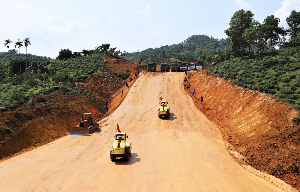 Công trường thi công cao tốc Tuyên Quang - Hà Giang. Nguồn ảnh: Báo Thái Nguyên