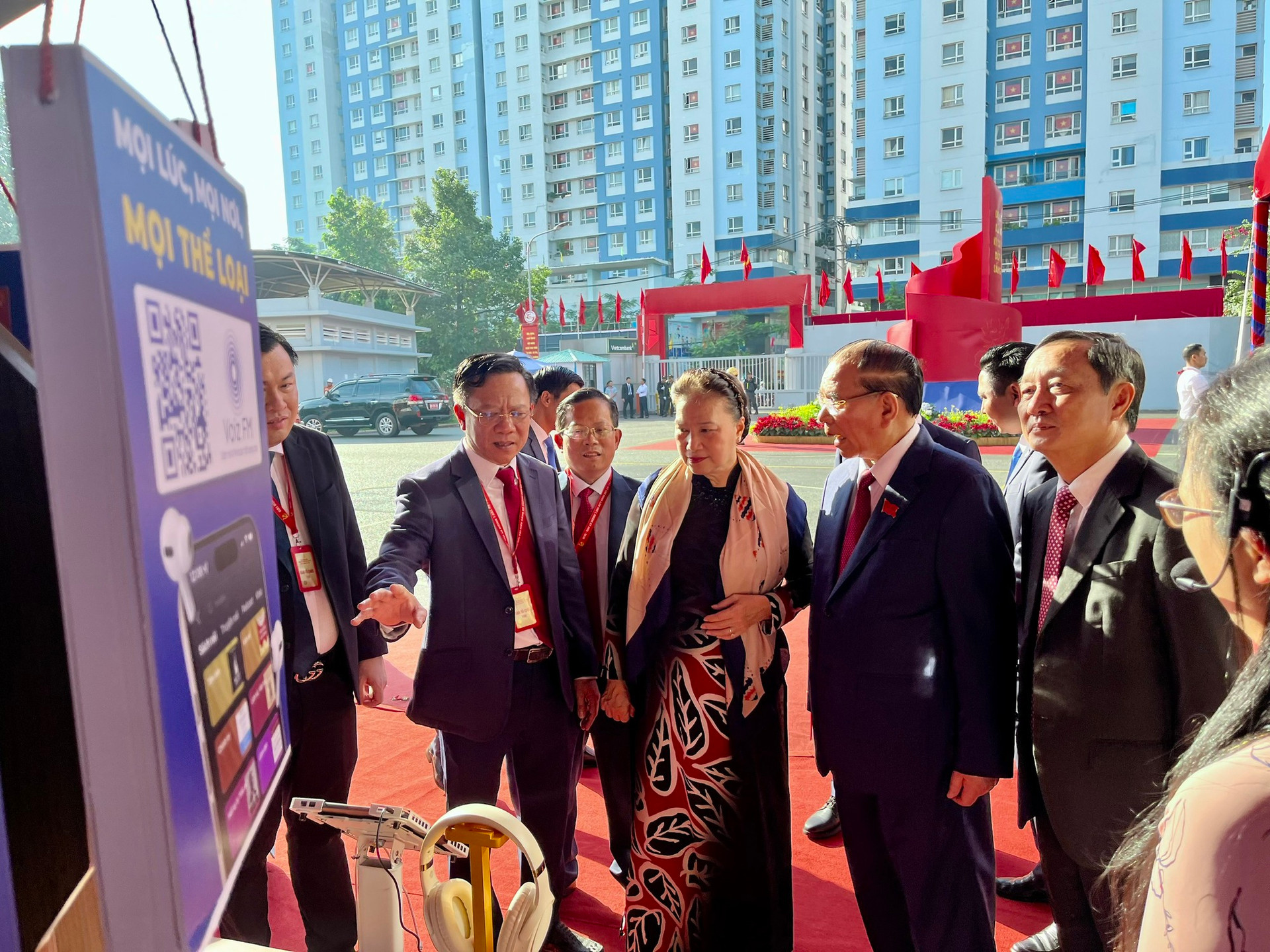 TRỰC TIẾP: Đại hội Đại biểu Đảng bộ TPHCM: Mở ra chặng đường mới đầy khát vọng và trách nhiệm- Ảnh 5.