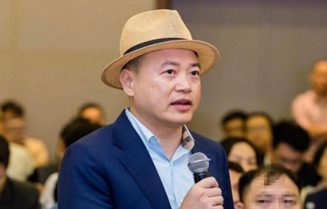 Khởi tố Shark Nguyễn Hòa Bình, thu giữ 597 cây vàng, 18 sổ đỏ..., Công an phát thông báo tìm bị hại