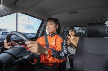 'Kỳ lân giao hàng' Hồng Kông chính thức gia nhập thị trường gọi xe tại Hà Nội, đối đầu Xanh SM và Grab