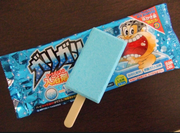 Một que kem tăng giá 2.000 đồng sau 25 năm, ban lãnh đạo hãng kem bán 4 tỷ que mỗi năm cúi đầu xin lỗi khách hàng