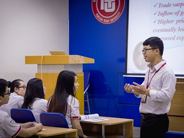 Ứng viên giáo sư trẻ nhất cả nước: 34 tuổi làm Phó Giám đốc trường đại học nổi tiếng, từng được vinh danh Công dân trẻ tiêu biểu