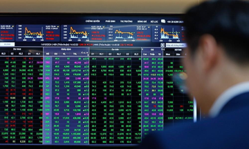 VN-Index tăng 17 điểm, 41.000 tỷ đổ vào thị trường: Chuyên gia Long Phan cảnh báo ‘đừng tưởng dễ kiếm tiền’