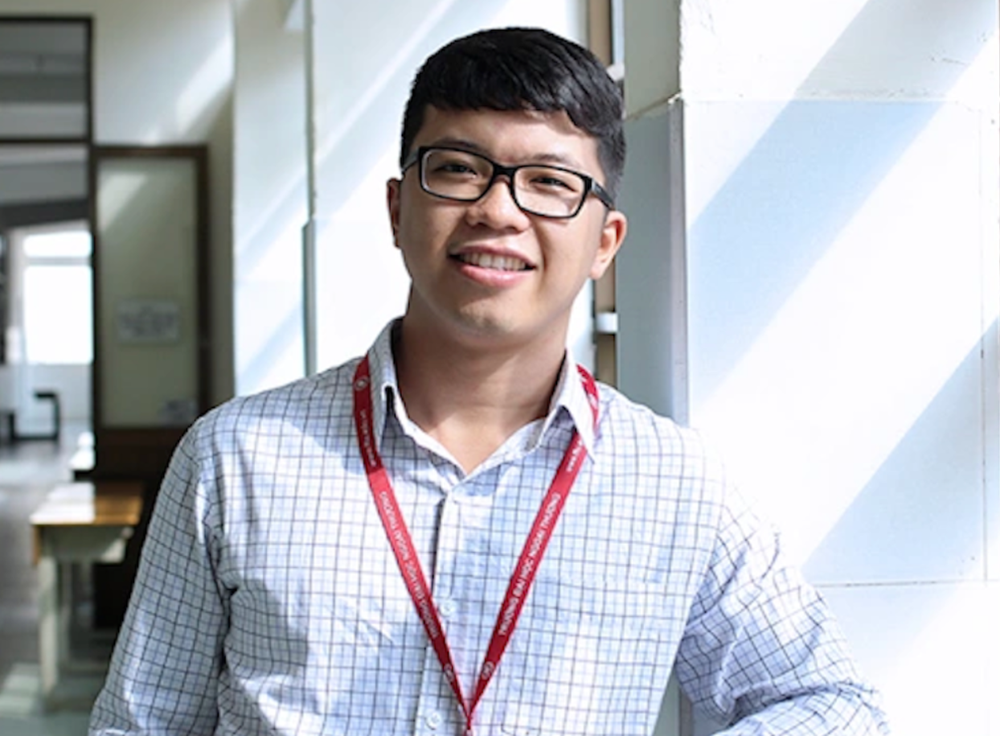 Ứng viên giáo sư trẻ nhất cả nước: 34 tuổi làm Phó Giám đốc trường đại học nổi tiếng, từng được vinh danh Công dân trẻ tiêu biểu - ảnh 1