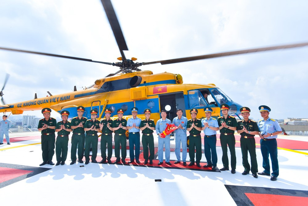 Bệnh viện đầu tiên của Việt Nam có 2 bãi đáp trực thăng cấp cứu: Quy mô 1.000 giường bệnh, trang thiết bị tiên tiến bậc nhất - ảnh 4
