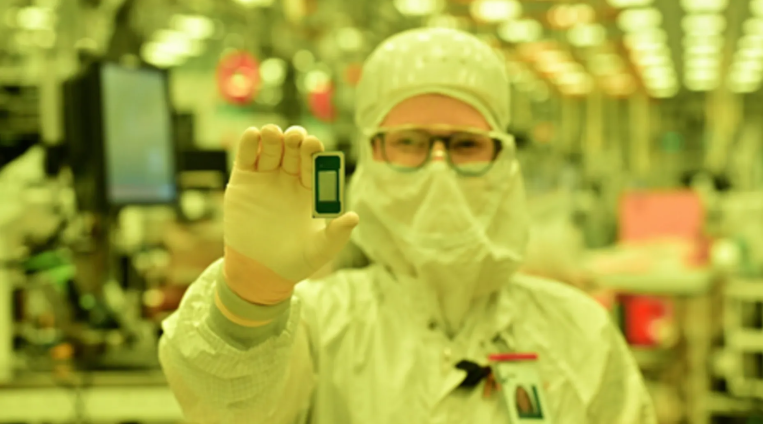 ‘Vua chip’ Intel bất ngờ vượt mặt Samsung và TSMC trong cuộc đua chip 2nm - ảnh 1