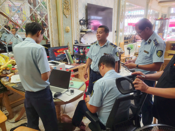 Một công ty kinh doanh vàng vừa bị phạt nặng vì bán hàng giả mạo