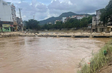 Tin khẩn: Mực nước sông Bằng Giang đang tăng, cảnh báo lũ từ chiều hôm nay