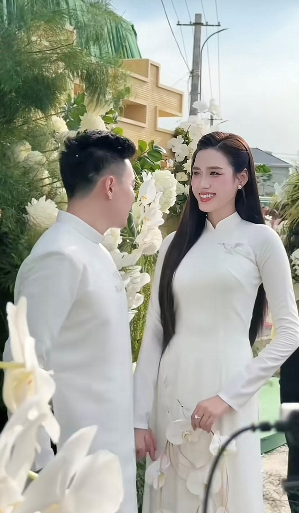 Lễ nạp tài của Hoa hậu Đỗ Thị Hà và chồng thiếu gia tập đoàn nghìn tỷ - ảnh 1