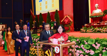 Bí thư Bùi Thị Minh Hoài và hai Phó Bí thư Thành ủy Hà Nội tái cử Ban Chấp hành khóa XVIII