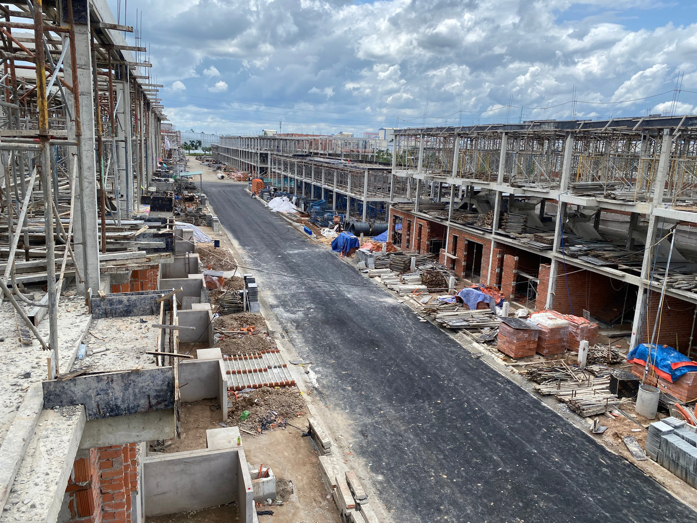 Giá nhà ở dự kiến tiếp tục tăng ở các khu trung tâm và vùng phát triển hạ tầng tốt. img-7822.jpg