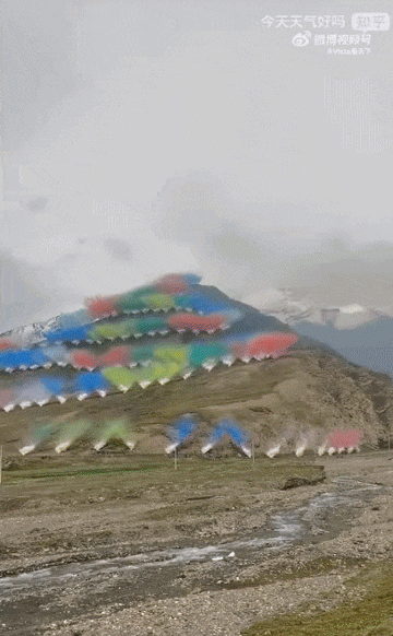 Bí thư Huyện ủy mất chức vì bê bối bắn pháo tai tiếng