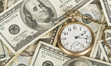 Tỷ giá USD hôm nay 17/10: Biến động bất ngờ giữa thị trường ngân hàng và tự do