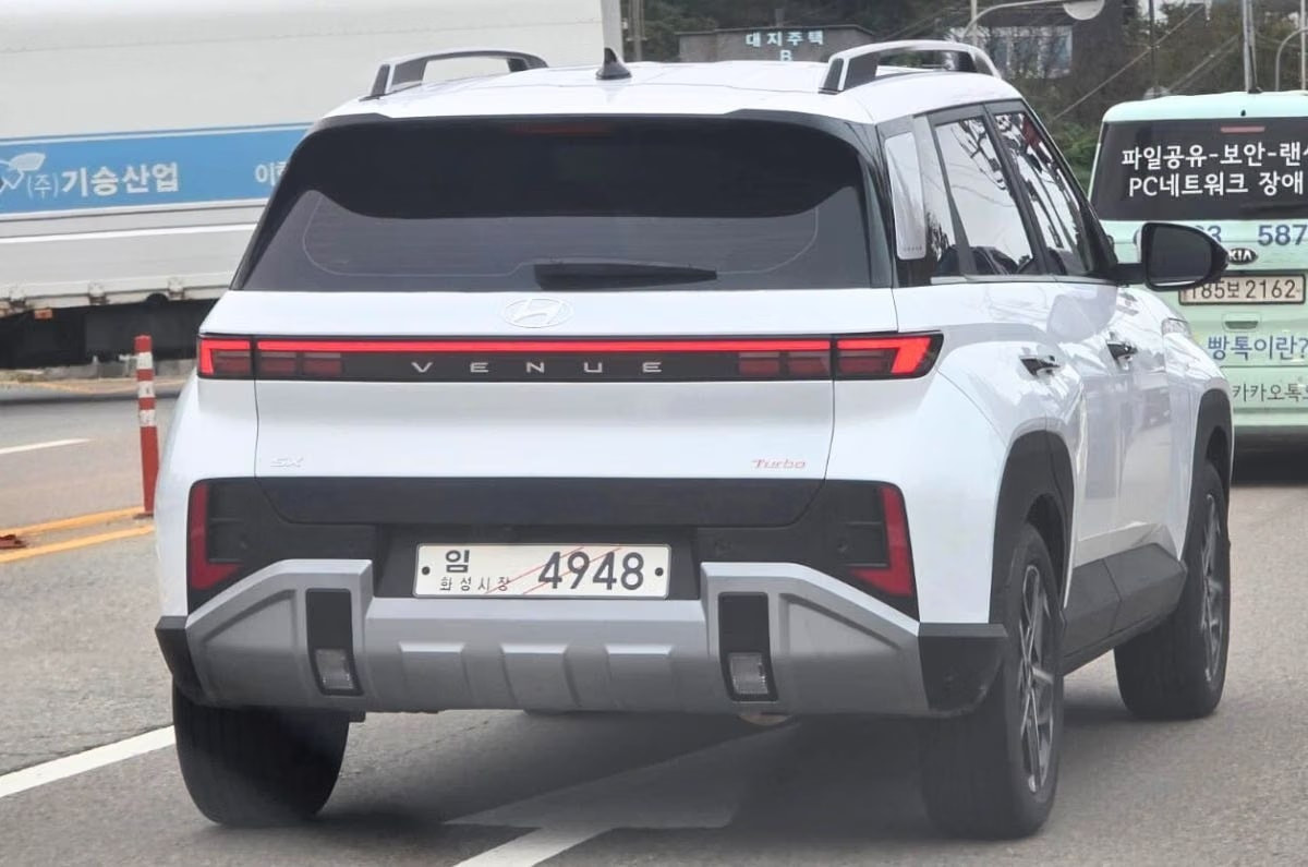 hyundai-venue-2026-5-1760487500847-1760487501183546720089.jpg