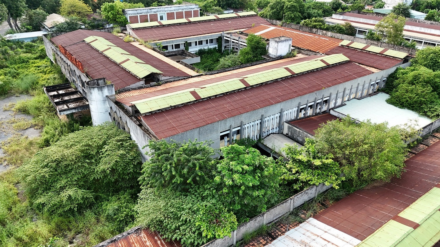 Cảnh hoang lạnh tại 2 bệnh viện bỏ hoang đang được đề xuất ‘tái sử dụng’- Ảnh 2.