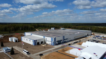 Phó Thủ tướng trực tiếp đến thăm nhà máy của doanh nghiệp Việt đầu tiên đầu tư vào nông nghiệp tại Nga