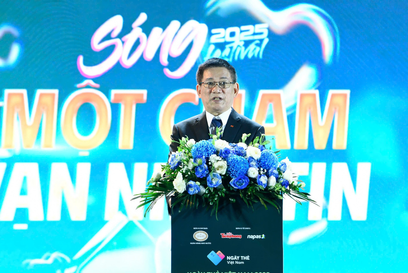 Phó Thủ tướng Chính phủ Hồ Đức Phớc phát biểu chỉ đạo. 1810ptt333.jpg