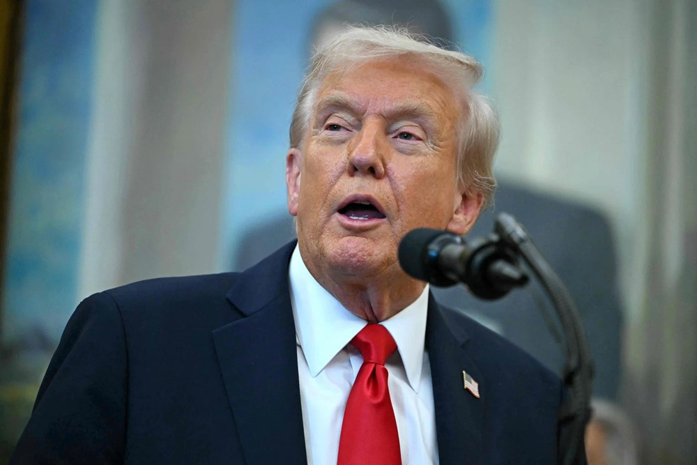 Ông Trump thừa nhận mức thuế 100% áp lên Trung Quốc ‘không thể duy trì lâu dài’ - ảnh 1